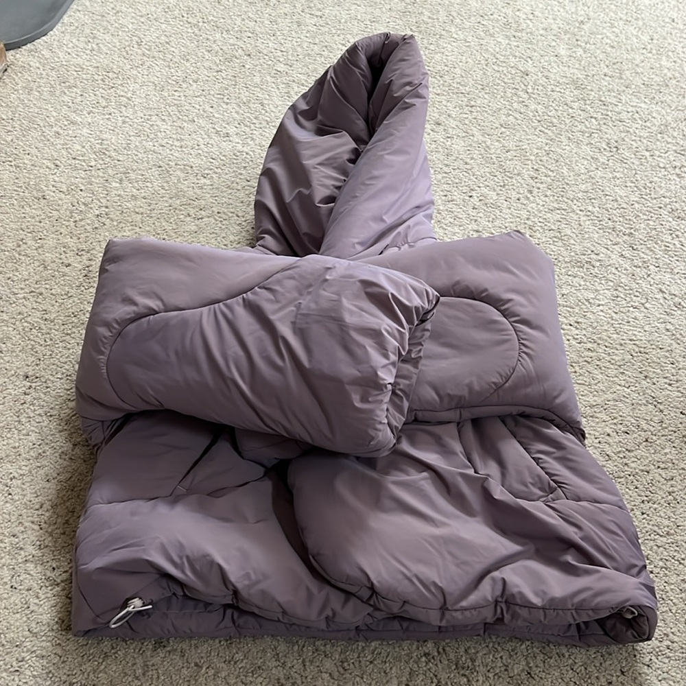 Lululemon Light Purple Cropped Hooded Insulated Wrap Jacket (Color: Orbit)